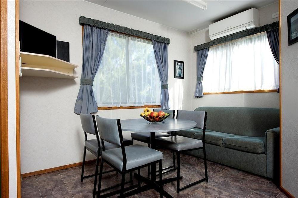 Lakes And Craters Holiday Park Camperdown Exterior photo